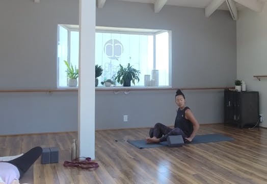 Danielle | Yoga Flow