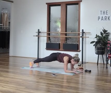 Arianne | Barre Sculpt | July 2022