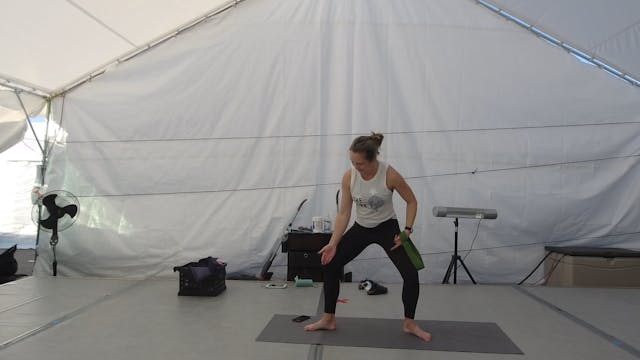 Arianne | 30 Min LIVE in the Tent! | ...