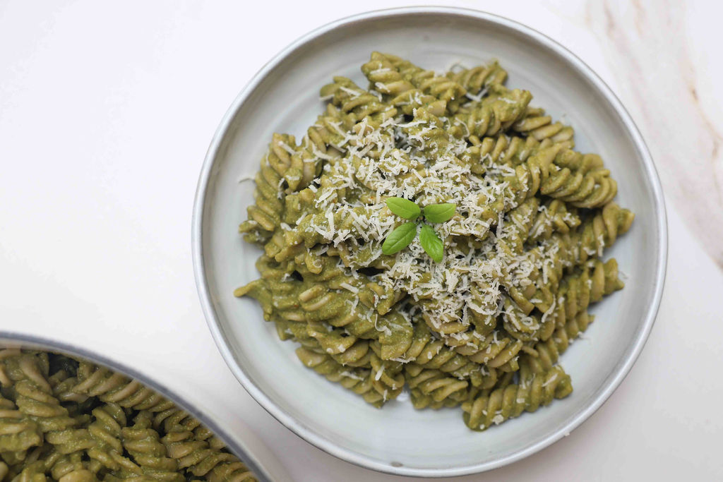 Creamy Cashew & Basil Pasta Sauce