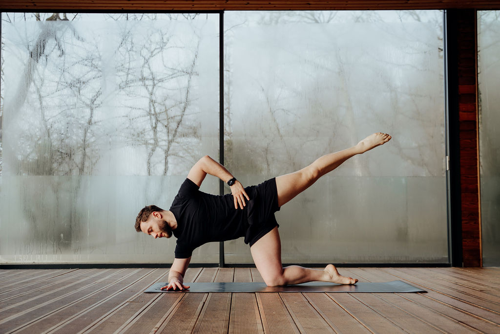 NEW! 40-Minute Full Body Barre 2 w/ Gareth