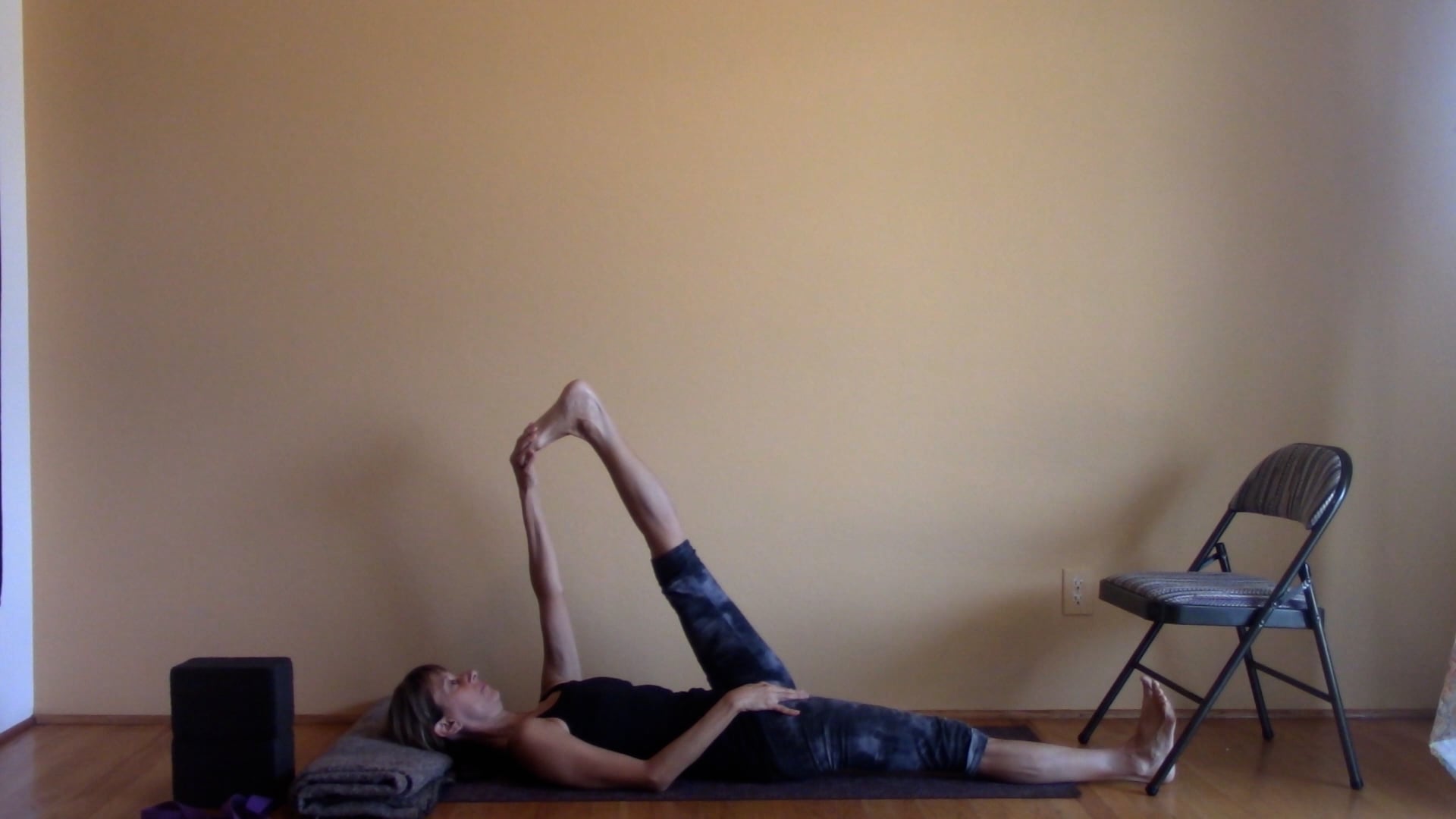 Releasing the upper spine and backbending.2-4 