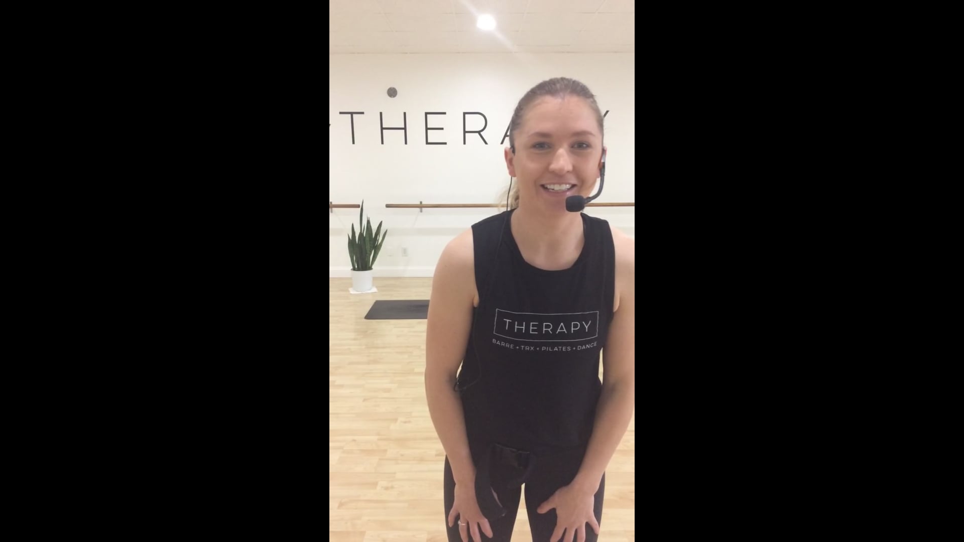 4/26/20 - LIVE Barre w/Kellie - 45 min 