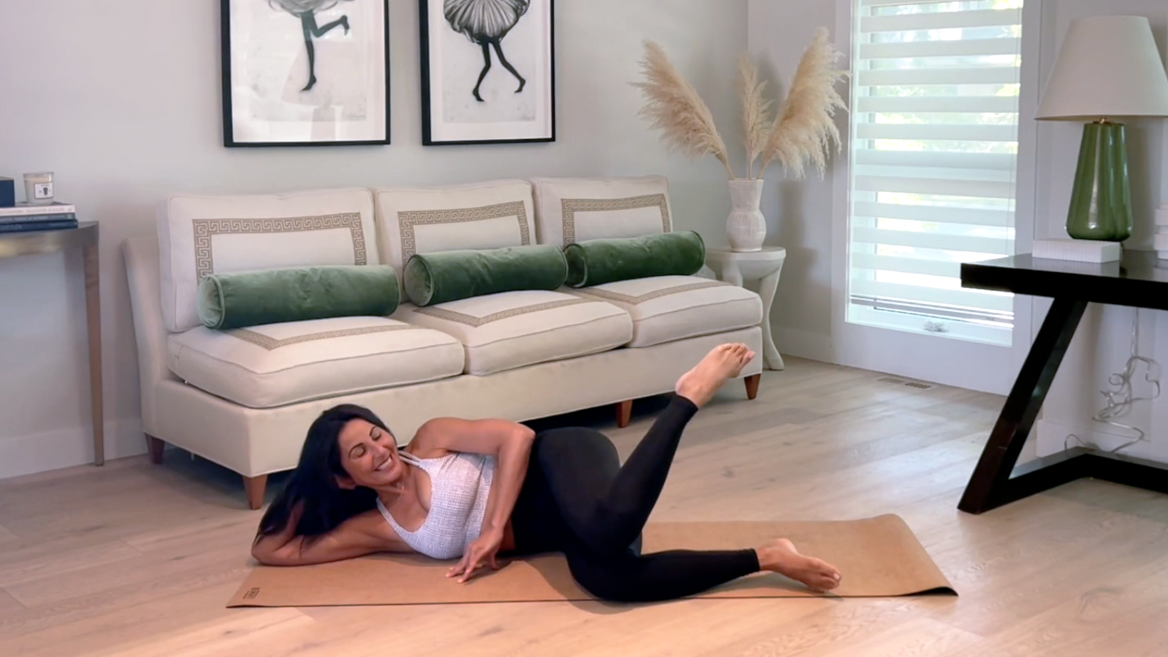 10 Min Lower Body Burn w/ Elmira