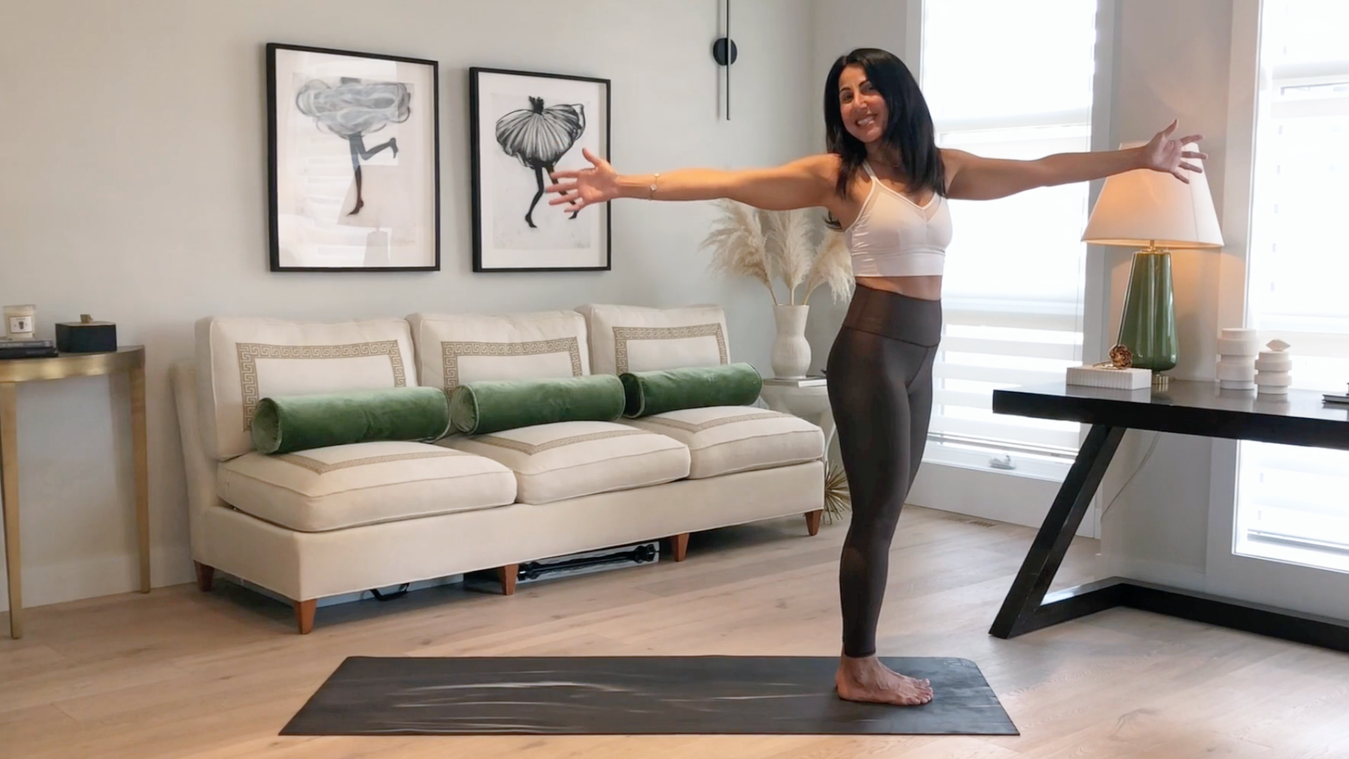 18 Min Total Body Flow w/ Elmira