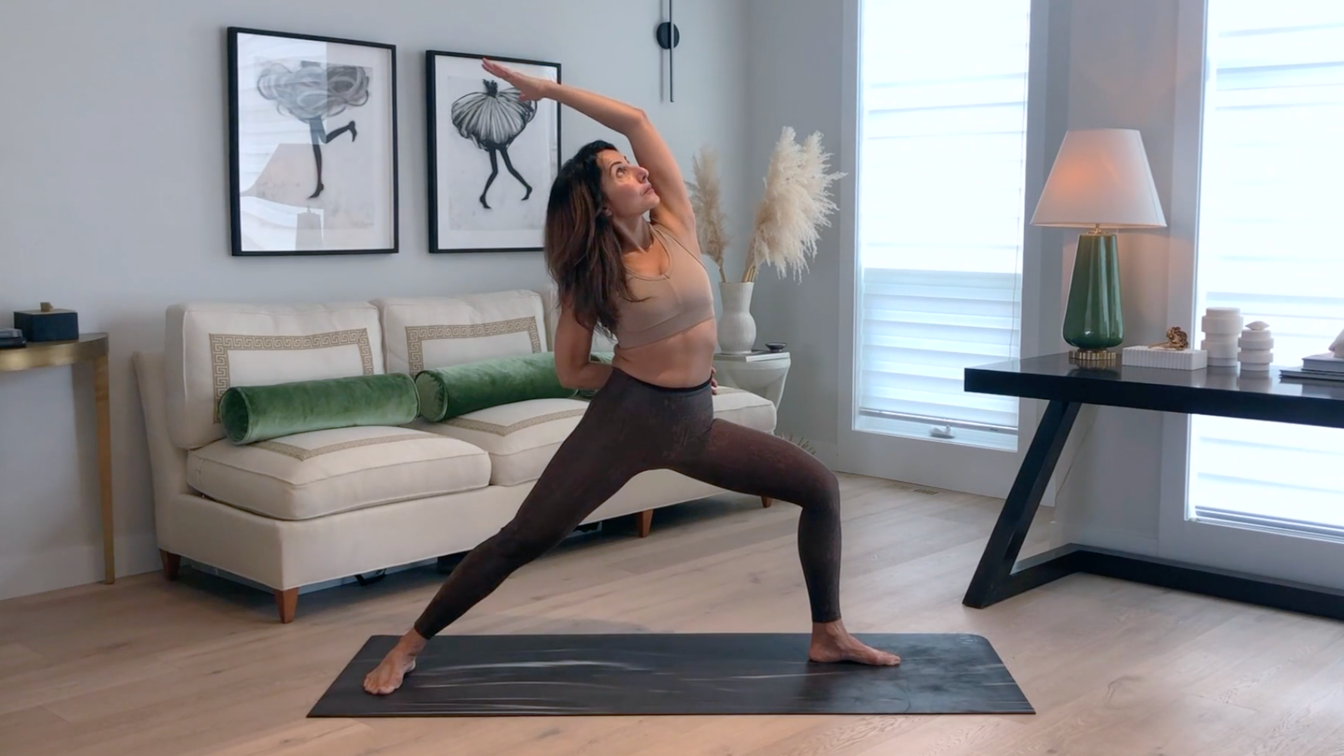 15 Min Detoxifying Yoga Stretch (Build your Immunity) w/ Elmira