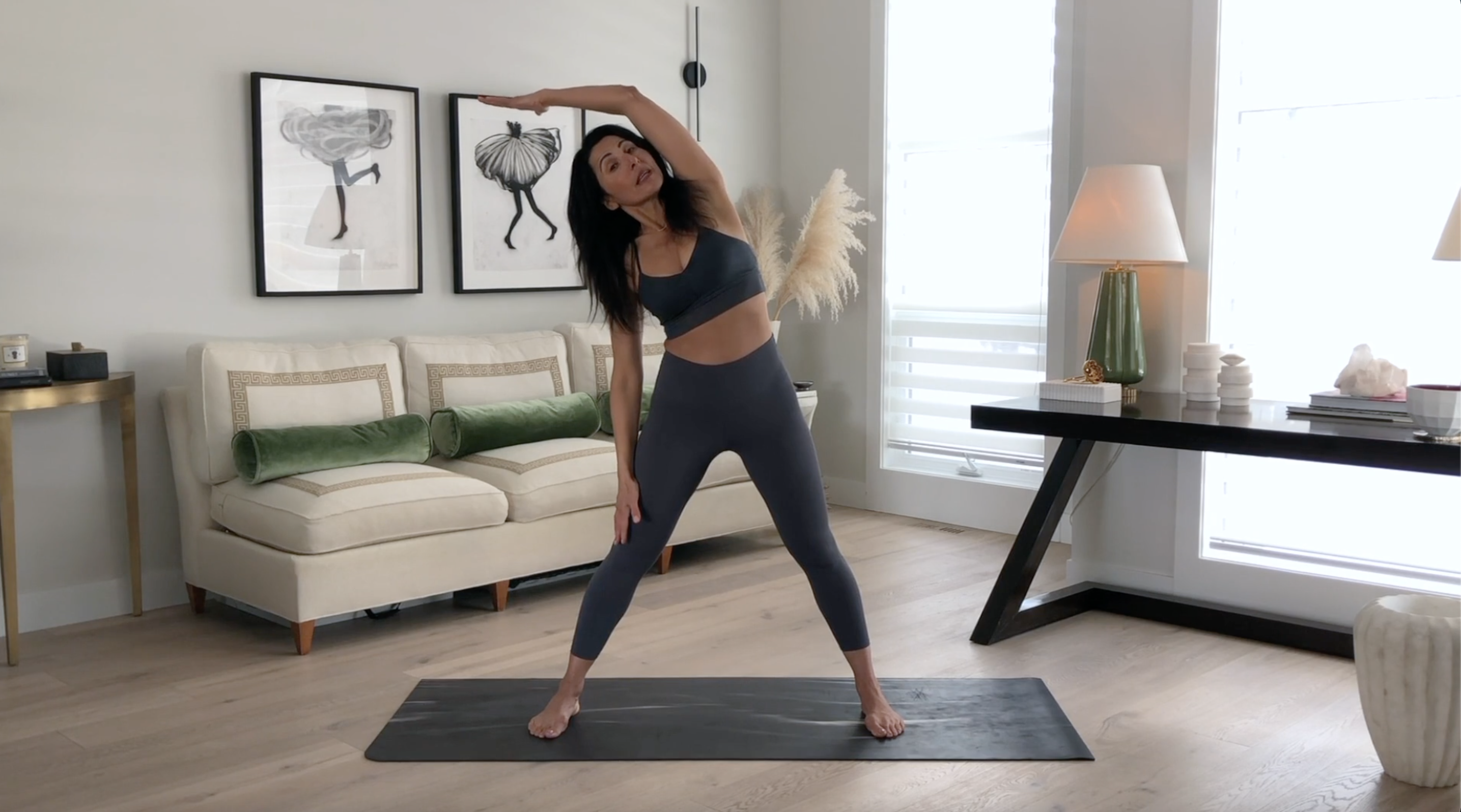 14 Min Yoga Sculpt & Flow w/ Elmira