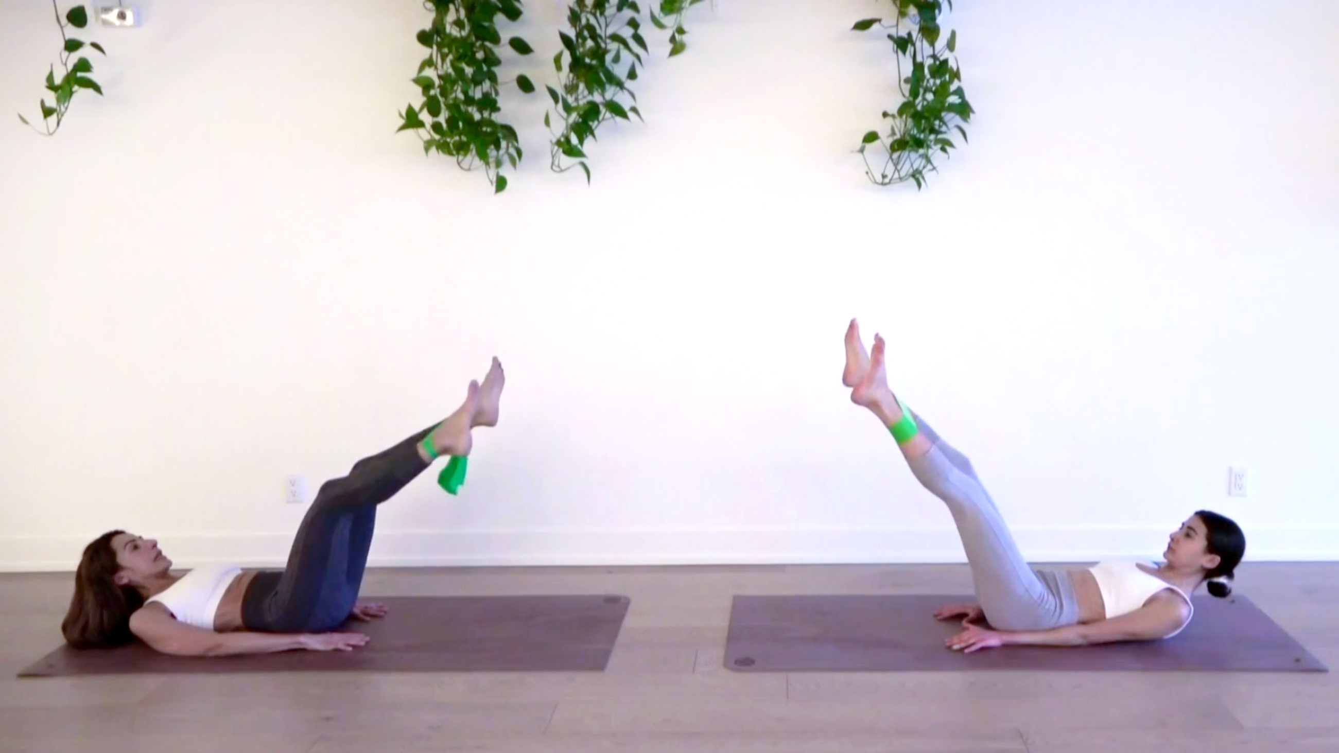 18 Min Strong and Lean Legs (Loop Band) w/ Elmira and Alliyah