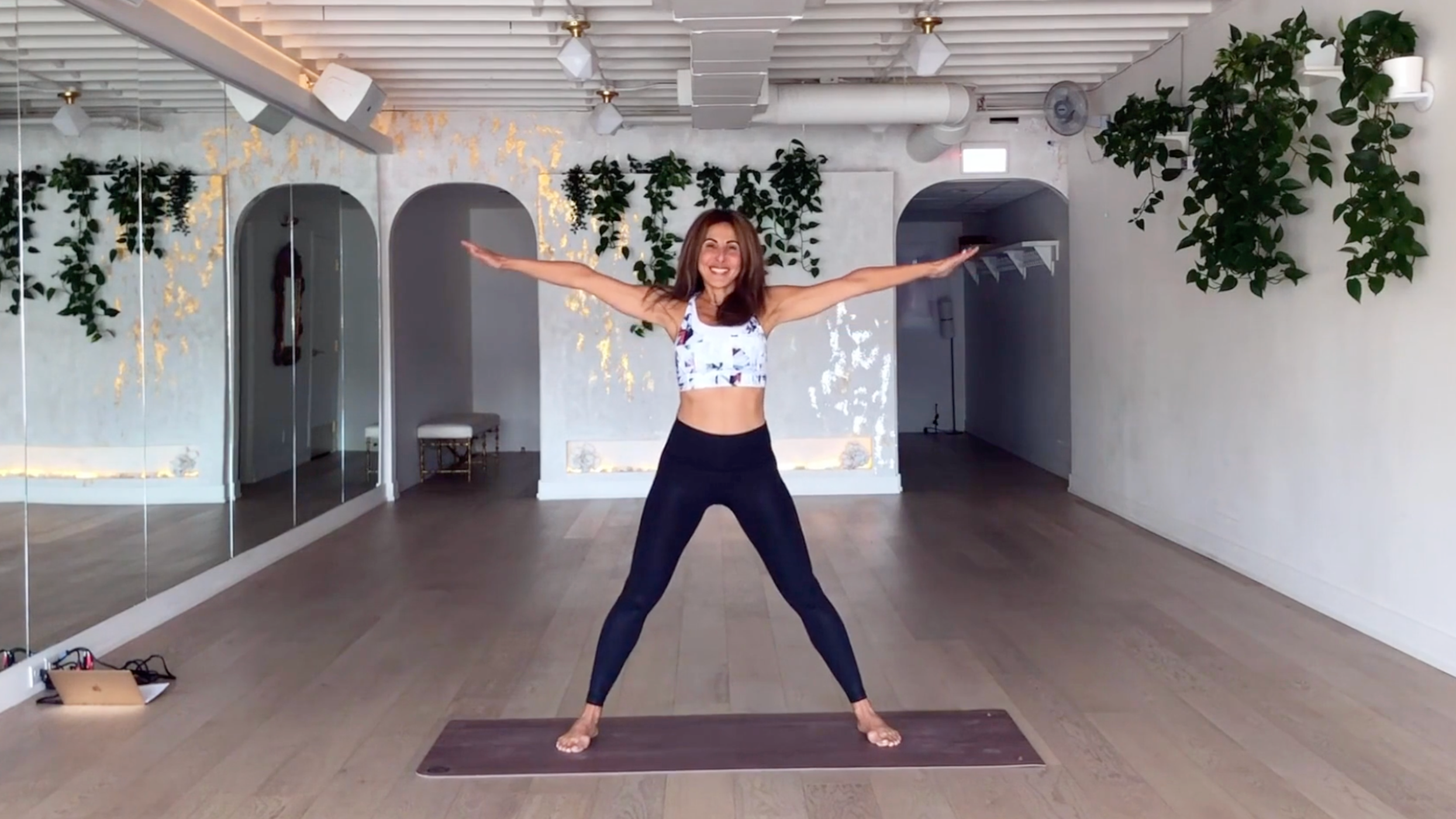 17 Min Full Body Sculpt w/ Elmira