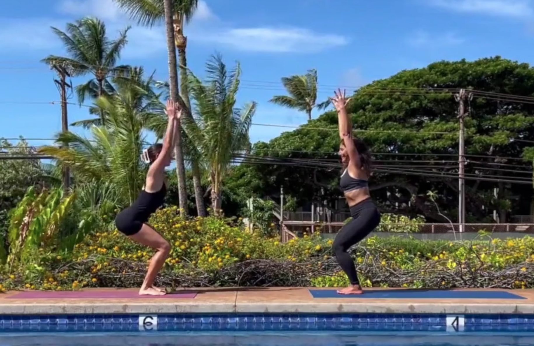 Quick Feel Good Yoga Flow (Elmira & May)