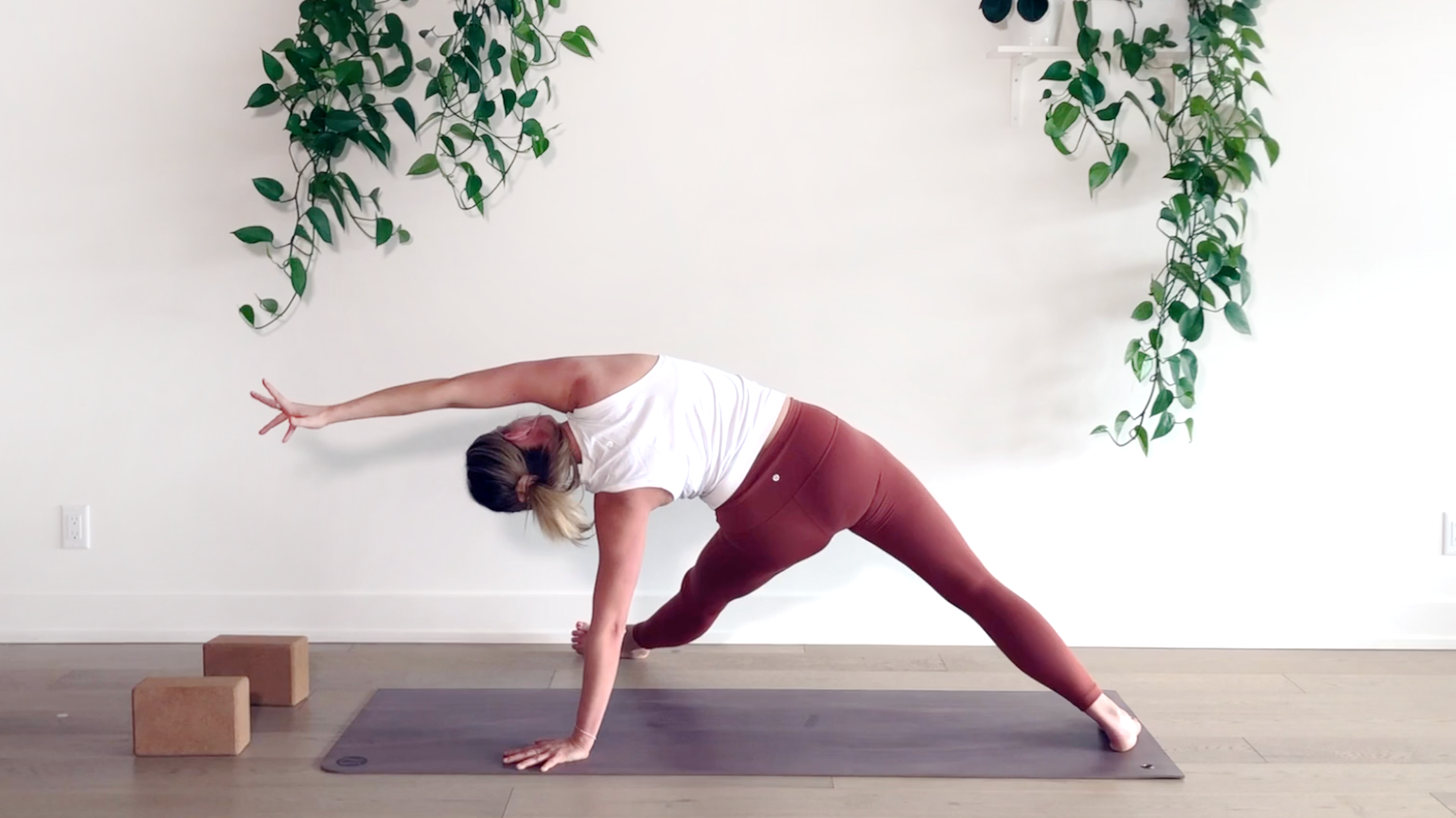 23 Min 'Tap into Your Power' Flow w/ Kirsten