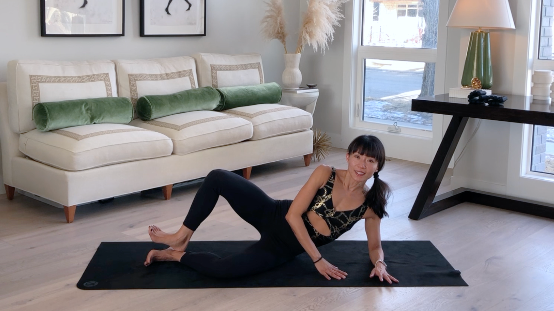 37 Min Pilates Ballet Fusion w/ Jen