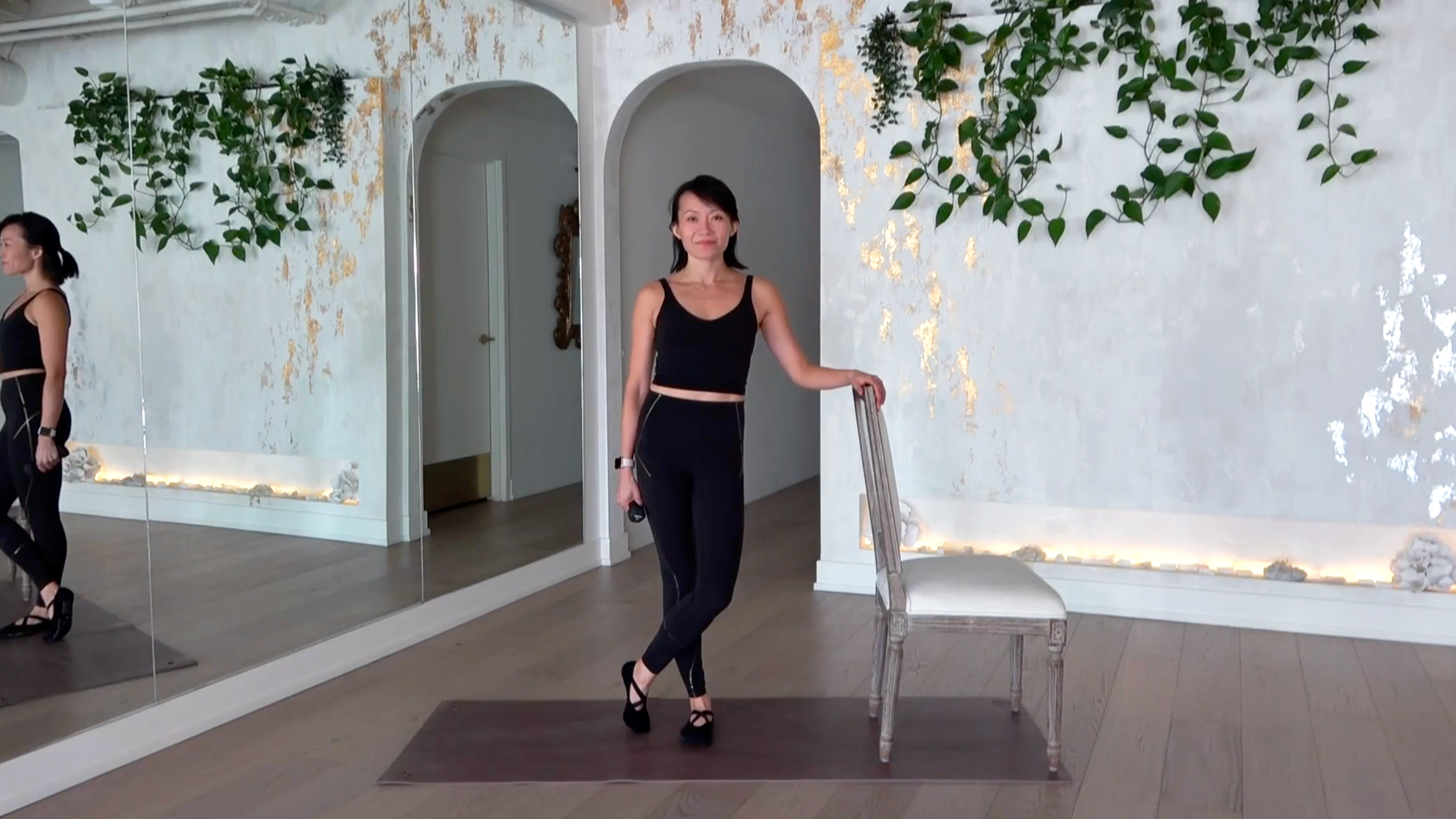 21 Min Standing Sizzler Sculpt w/ Jen