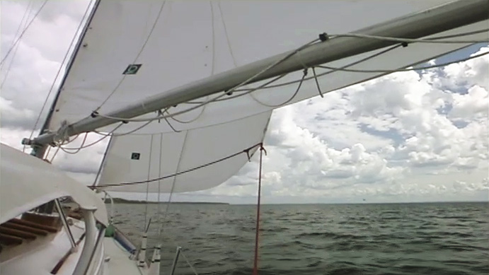 Cruising Tip: The Pocket - Underway