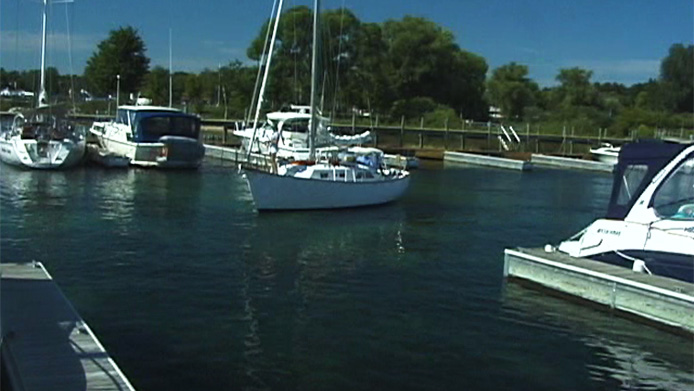 Cruising Tip: Docking Singlehanded Bow Into the Wind - Underway
