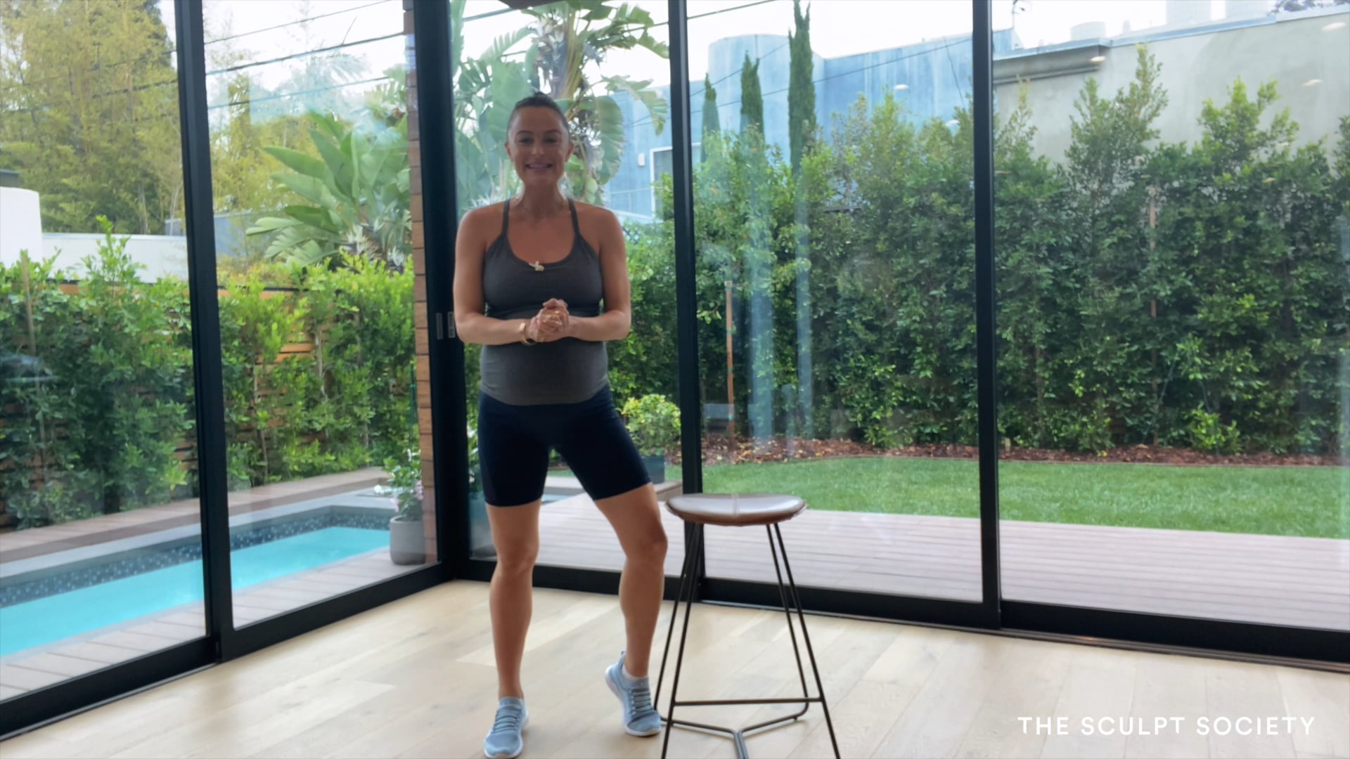 19MIN PRENATAL LEGS + ARMS 25 WITH CHAIR