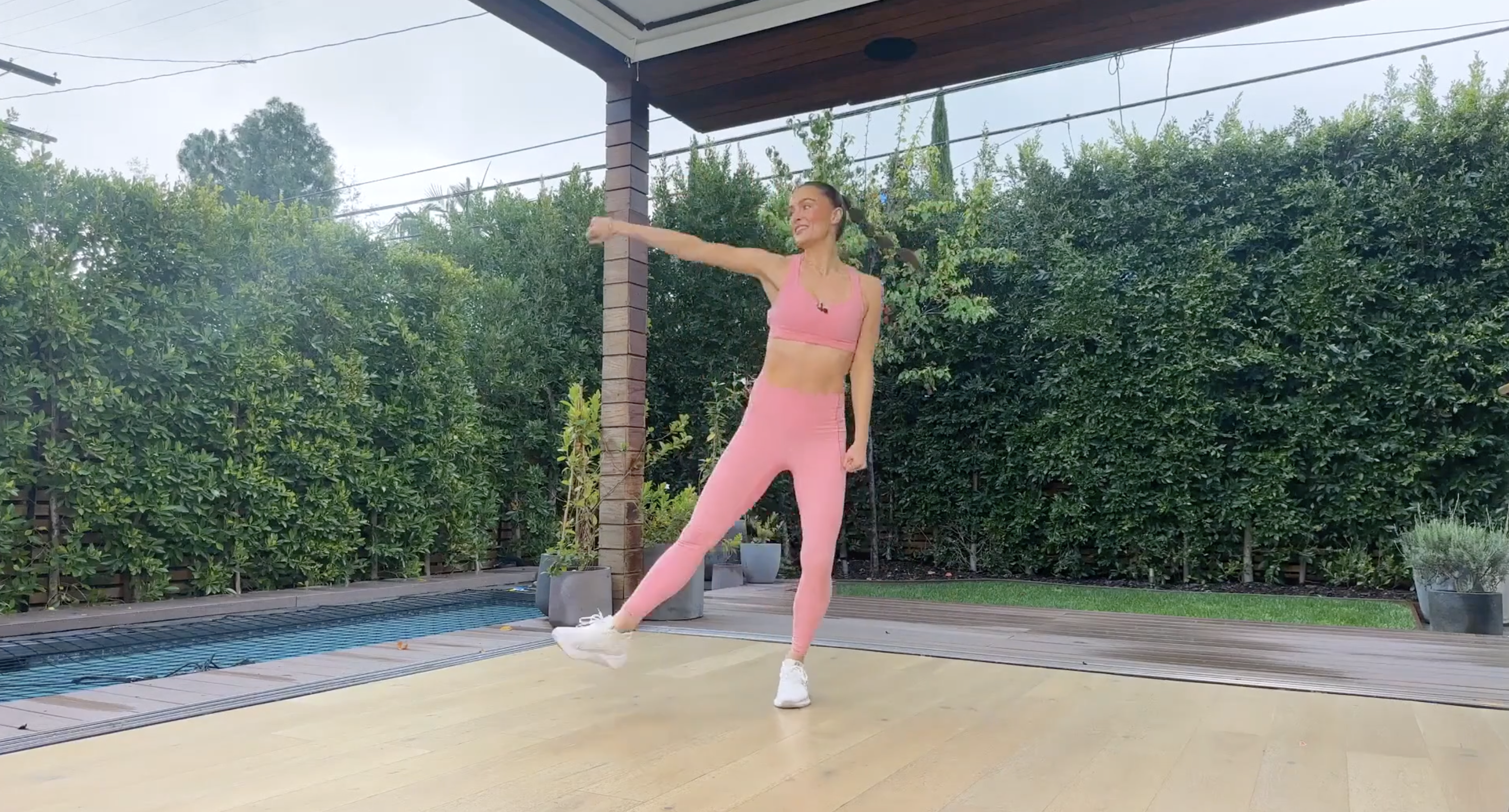 10MIN DANCE CARDIO 25