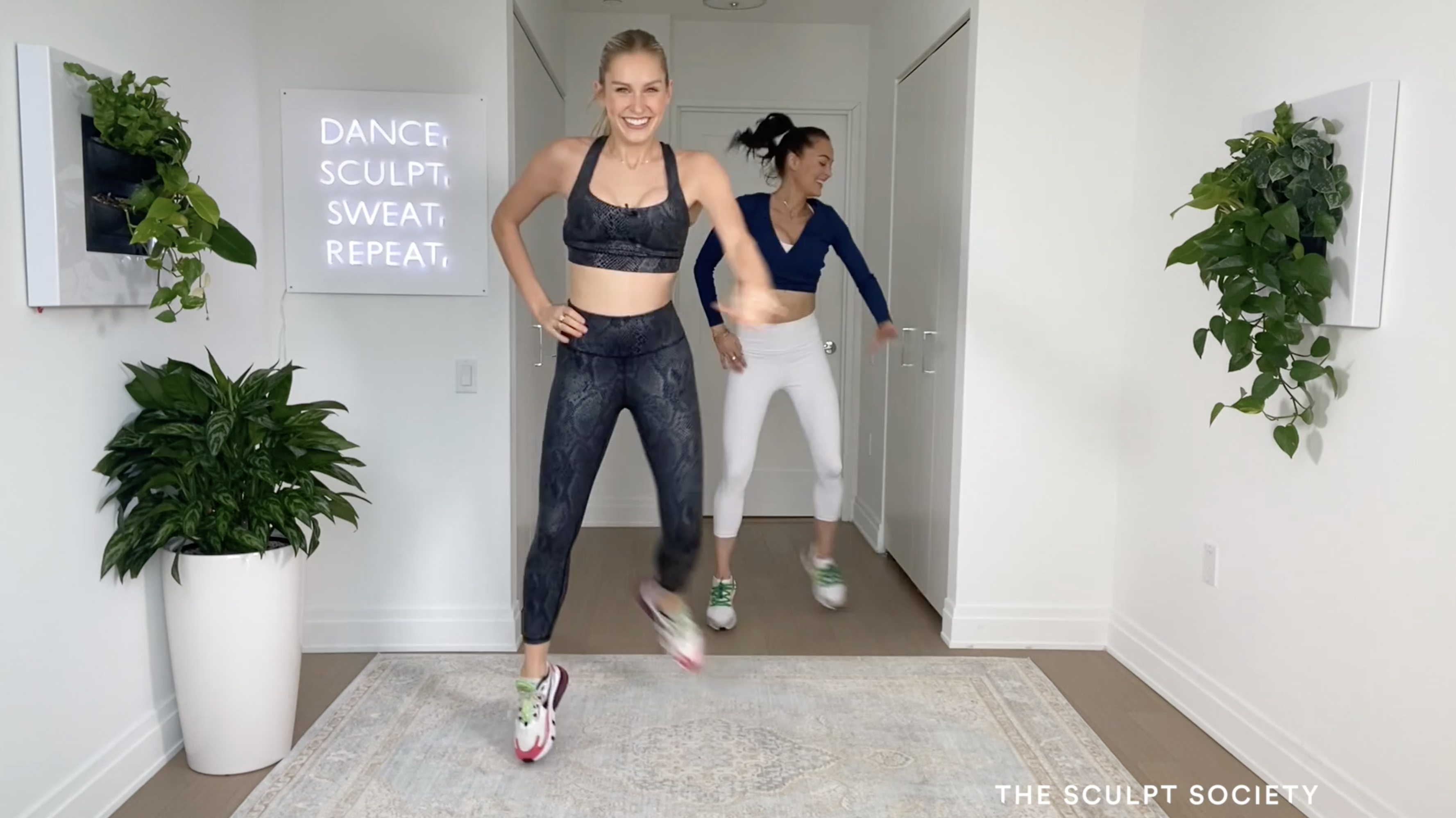 20MIN DANCE CARDIO + ABS ON BACK 15