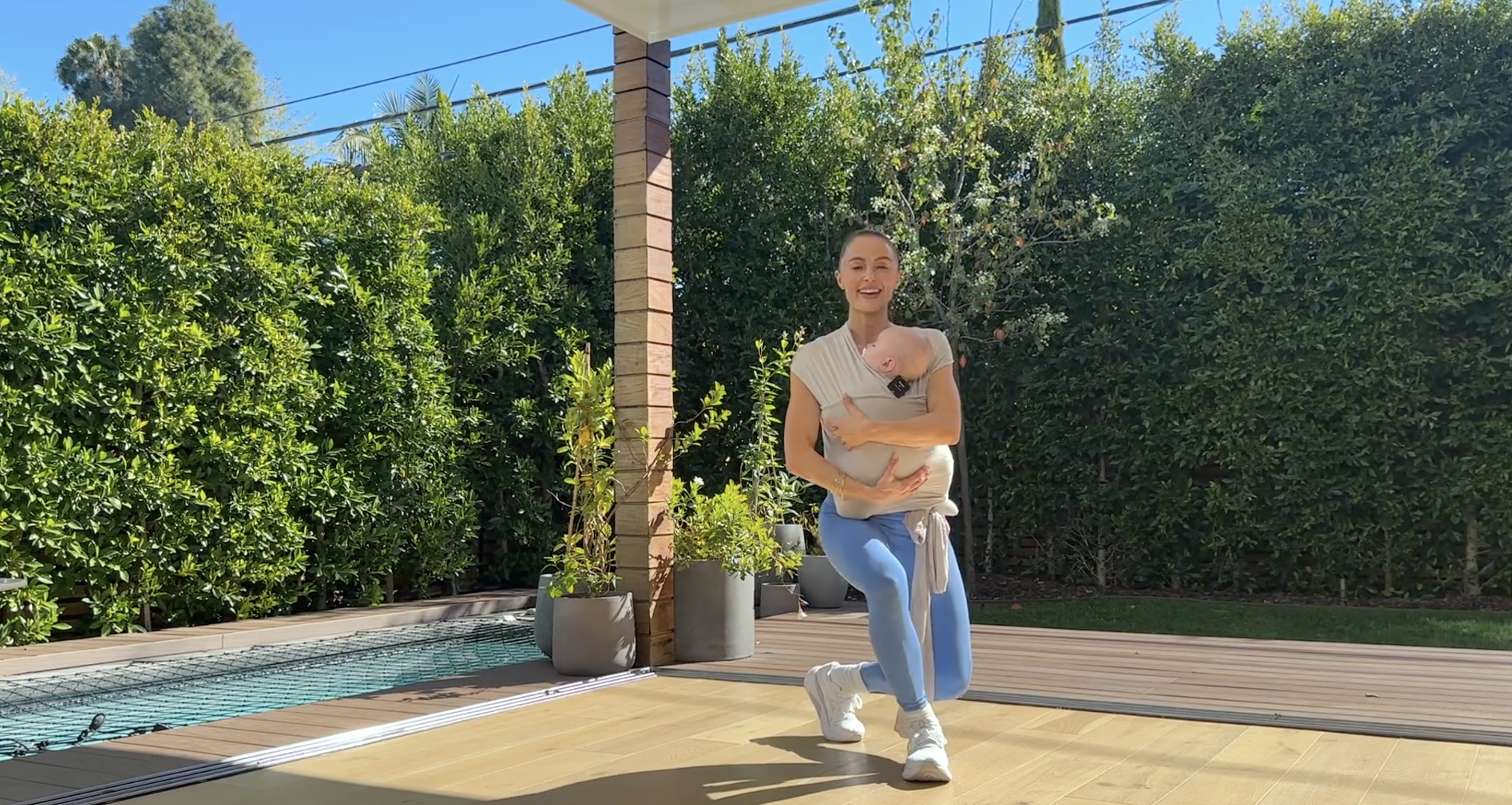 7MIN PP STANDING LEGS WITH SOLLY BABY