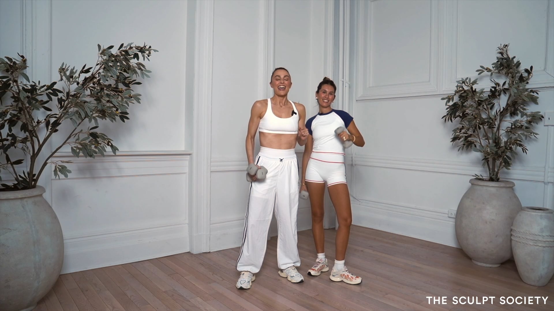 10MIN ARMS 41 WITH 5LB WEIGHTS + CHELSEA PARKE 