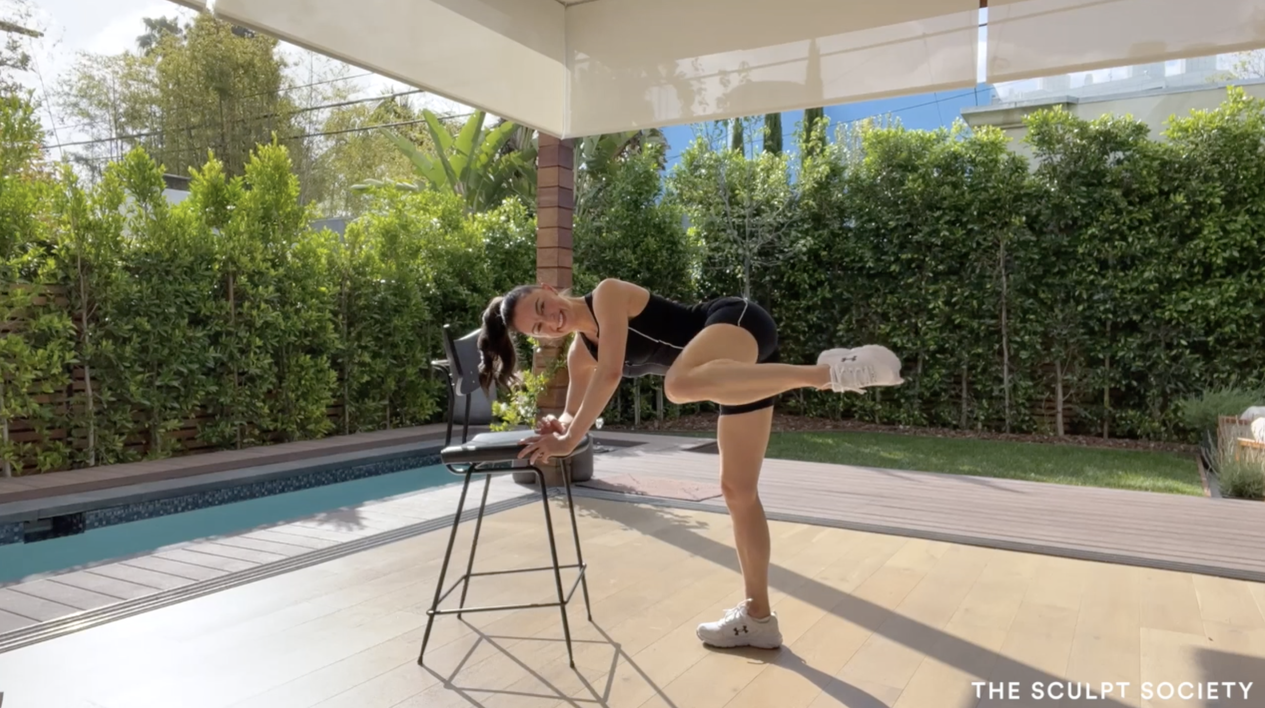 18MIN LEGS + BOOTY 12 WITH CHAIR