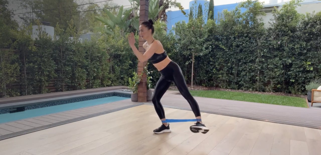 30MIN FULL BODY 21 WITH BAND (NO CARDIO) - The Sculpt Society