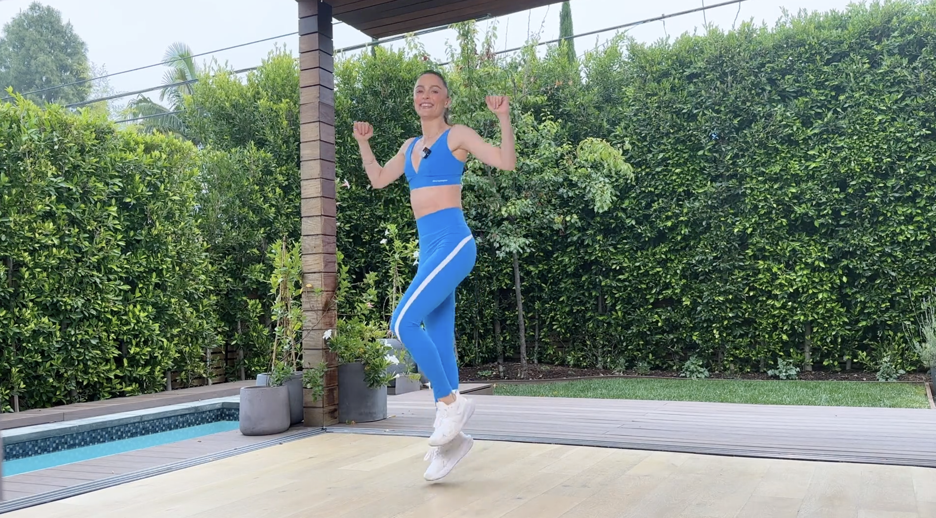 30MIN DANCE CARDIO 44