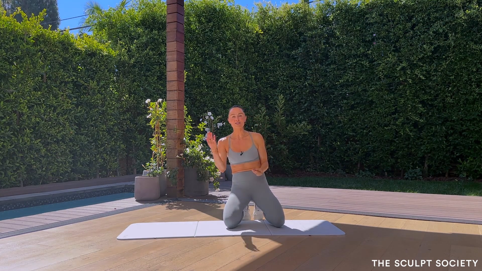 8MIN FERTILITY BOOTY + ARMS *With Closed Captions*