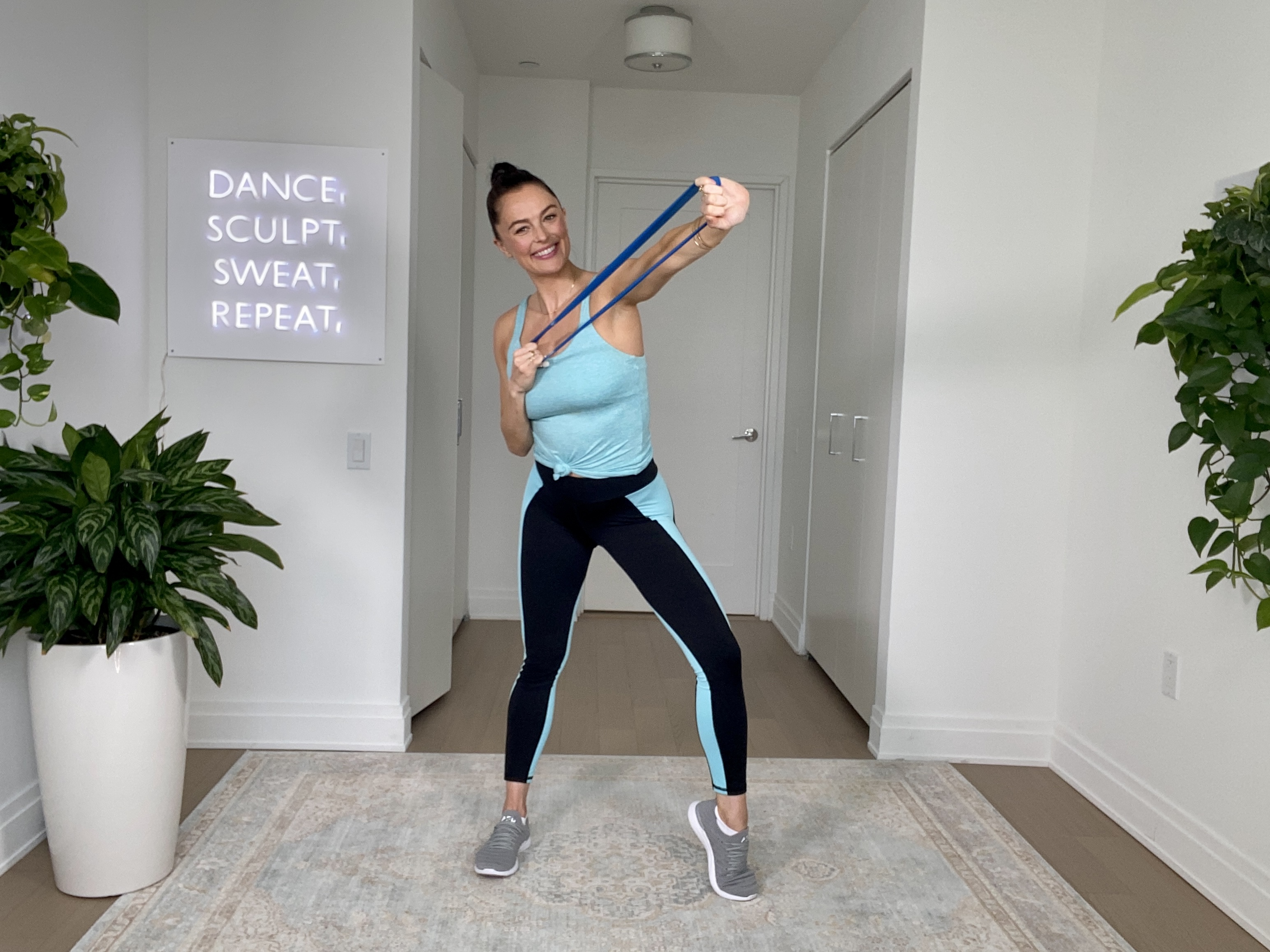 7MIN ARMS 10 WITH BAND