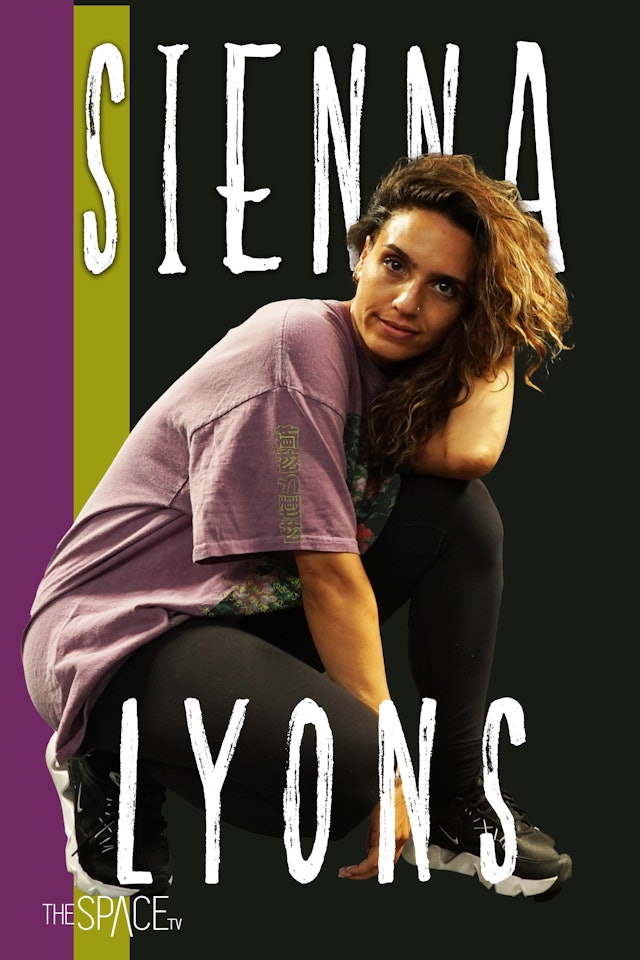 Sienna Lyons