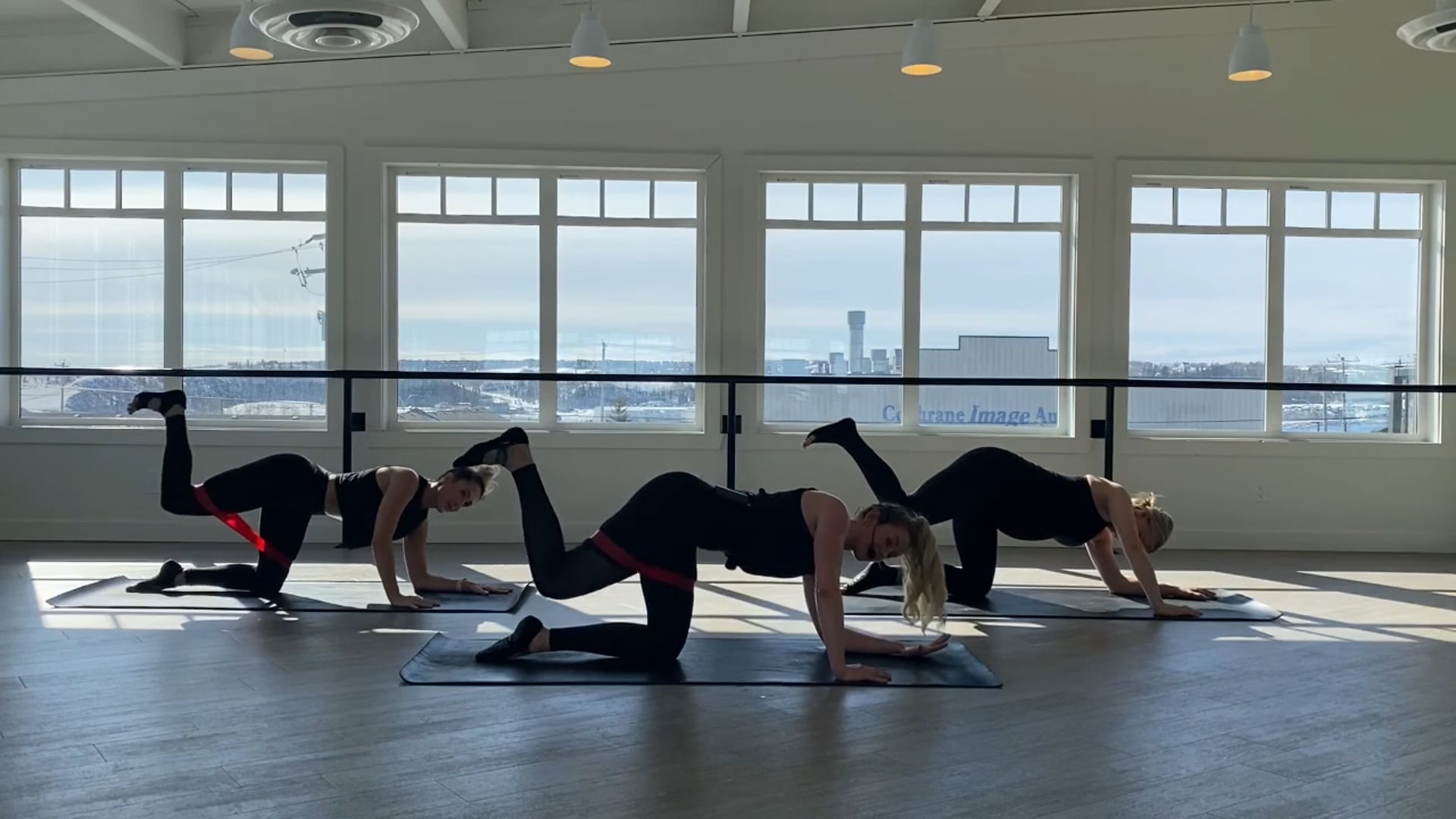 Bri | 35 min | Barre