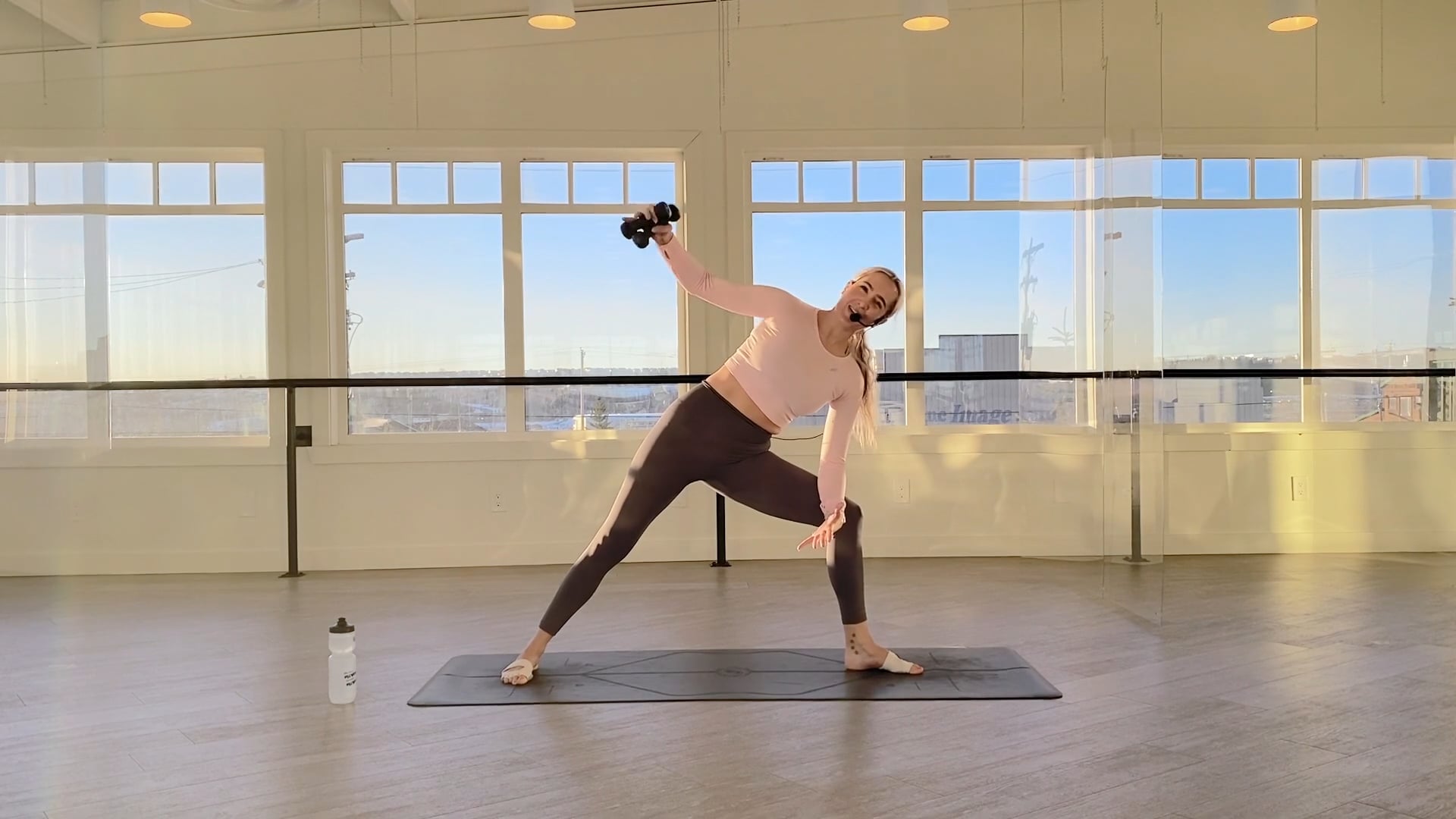 Carla | 30 min | Barre