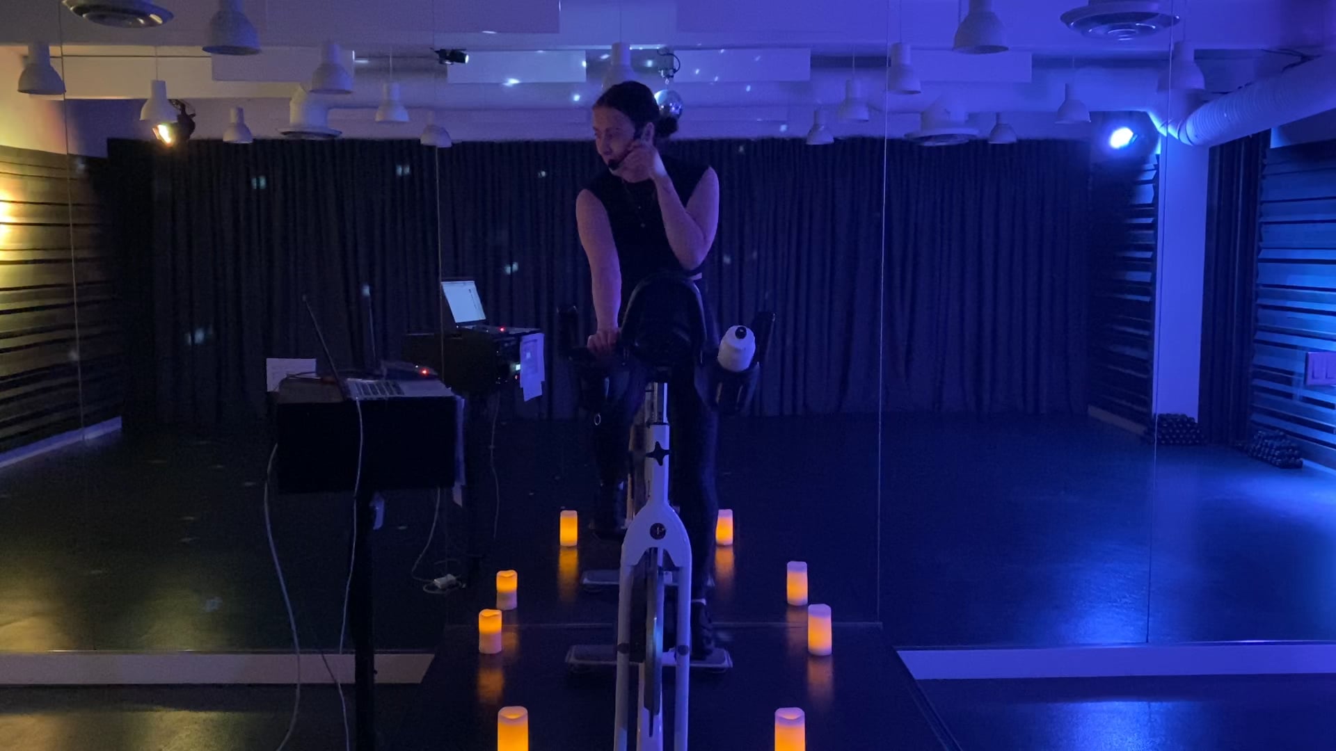 Emma | 45 min | Spin