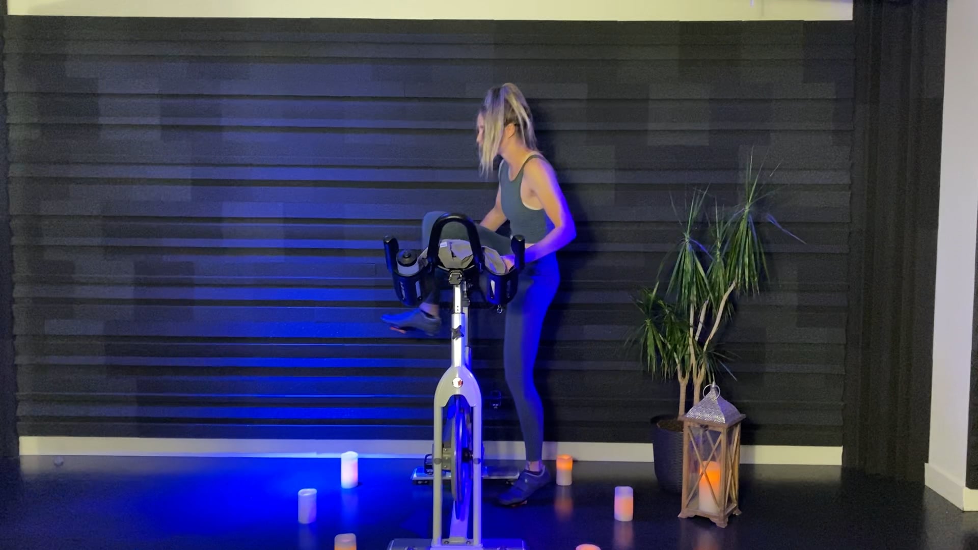 Dani | 30 min | Spin