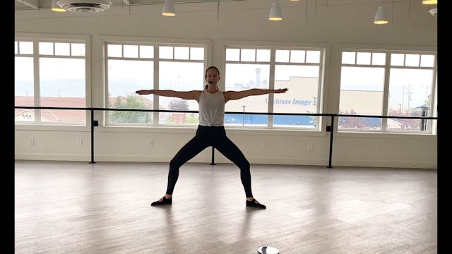 Bri | 40 min | Barre