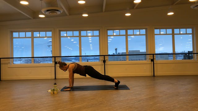 Sabrina | 50 min | Barre