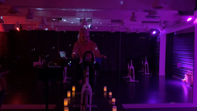 Kelly | 25 min | Spin