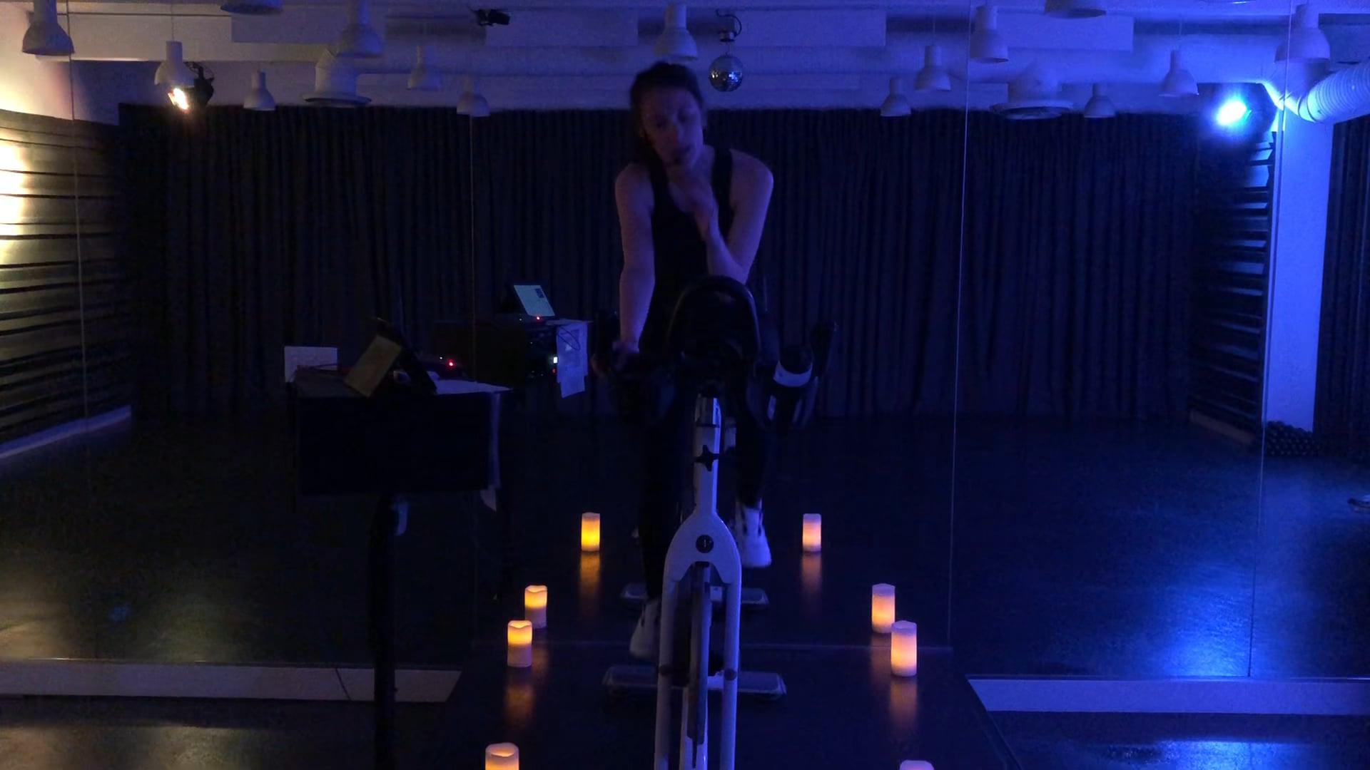 Marie | 40 min | Spin