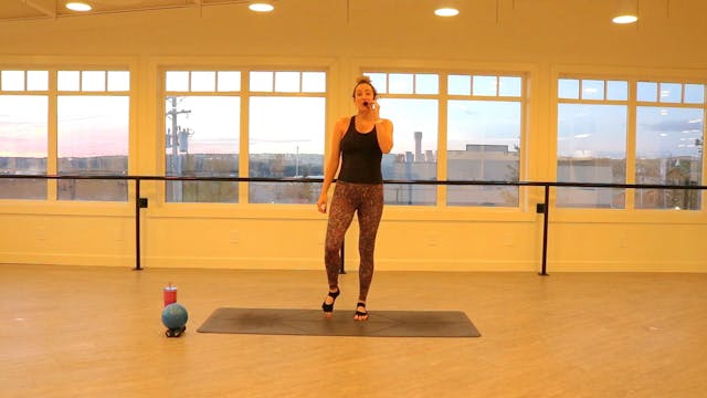 Carla | 30 min | Barre