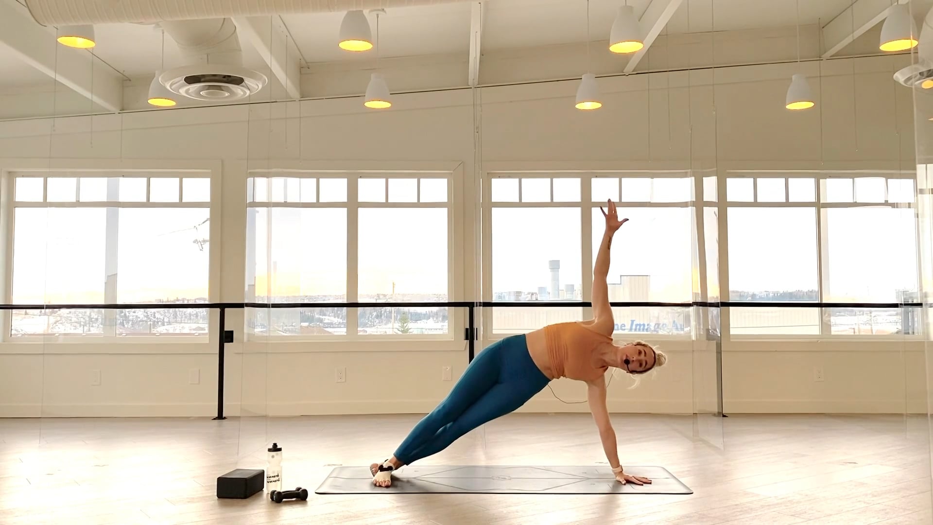 Carla | 30 min | Barre