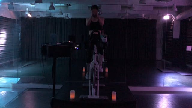 Marie | 8 min | Weight Track