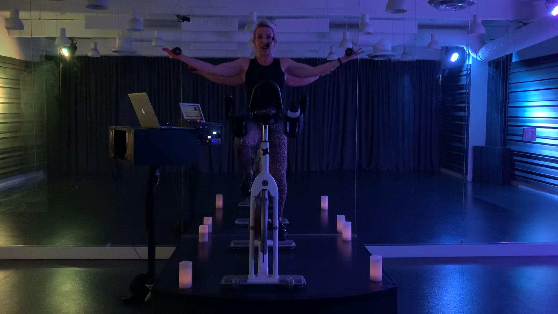 Kelly | 6 min | Weight Track