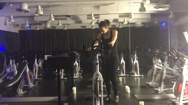 Marie | 35 min | Spin