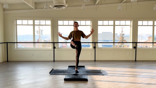 Bri | 38 min | Barre
