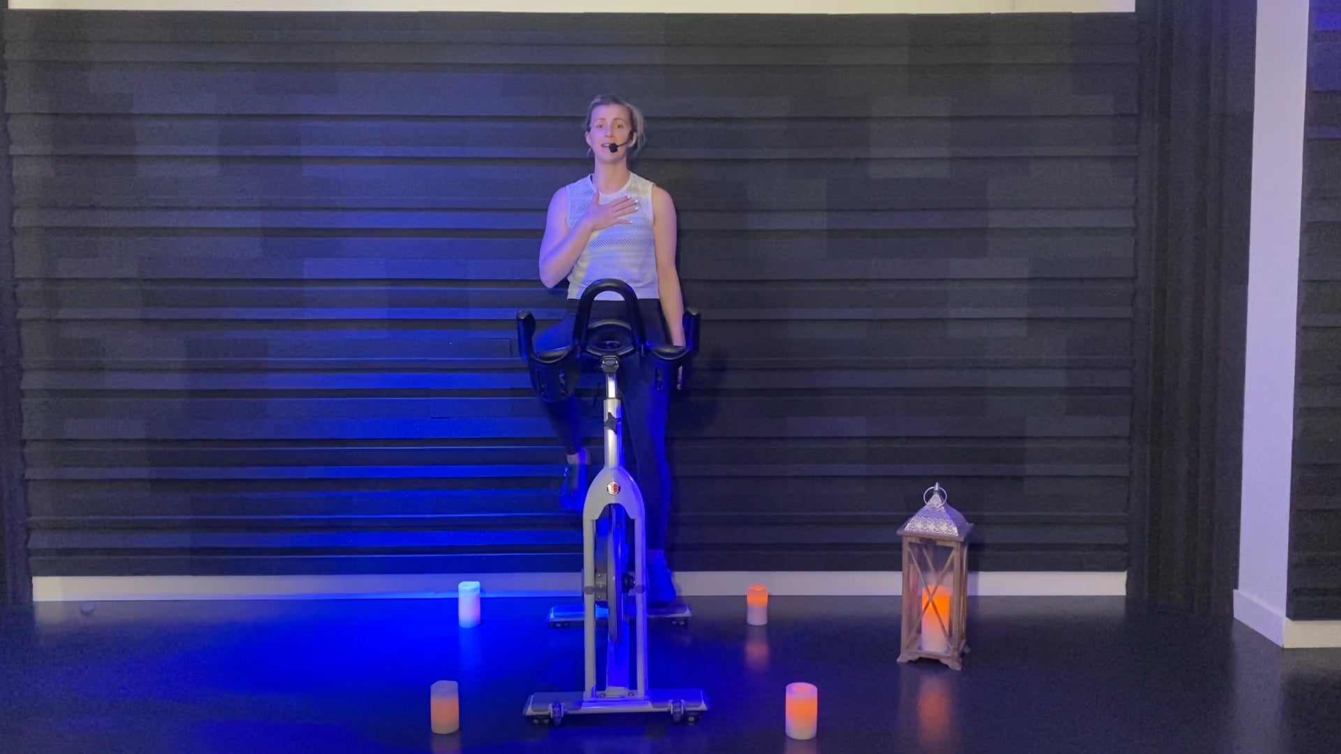 Jord | 25 min | Spin