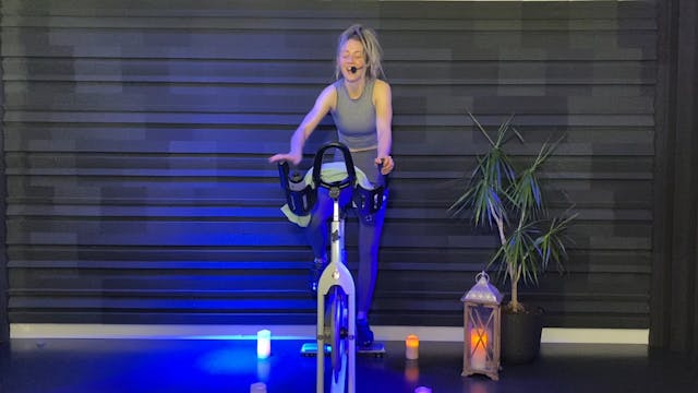 Dani | 30 min | Spin