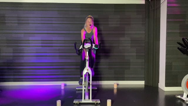 Dani | 30 min | Spin