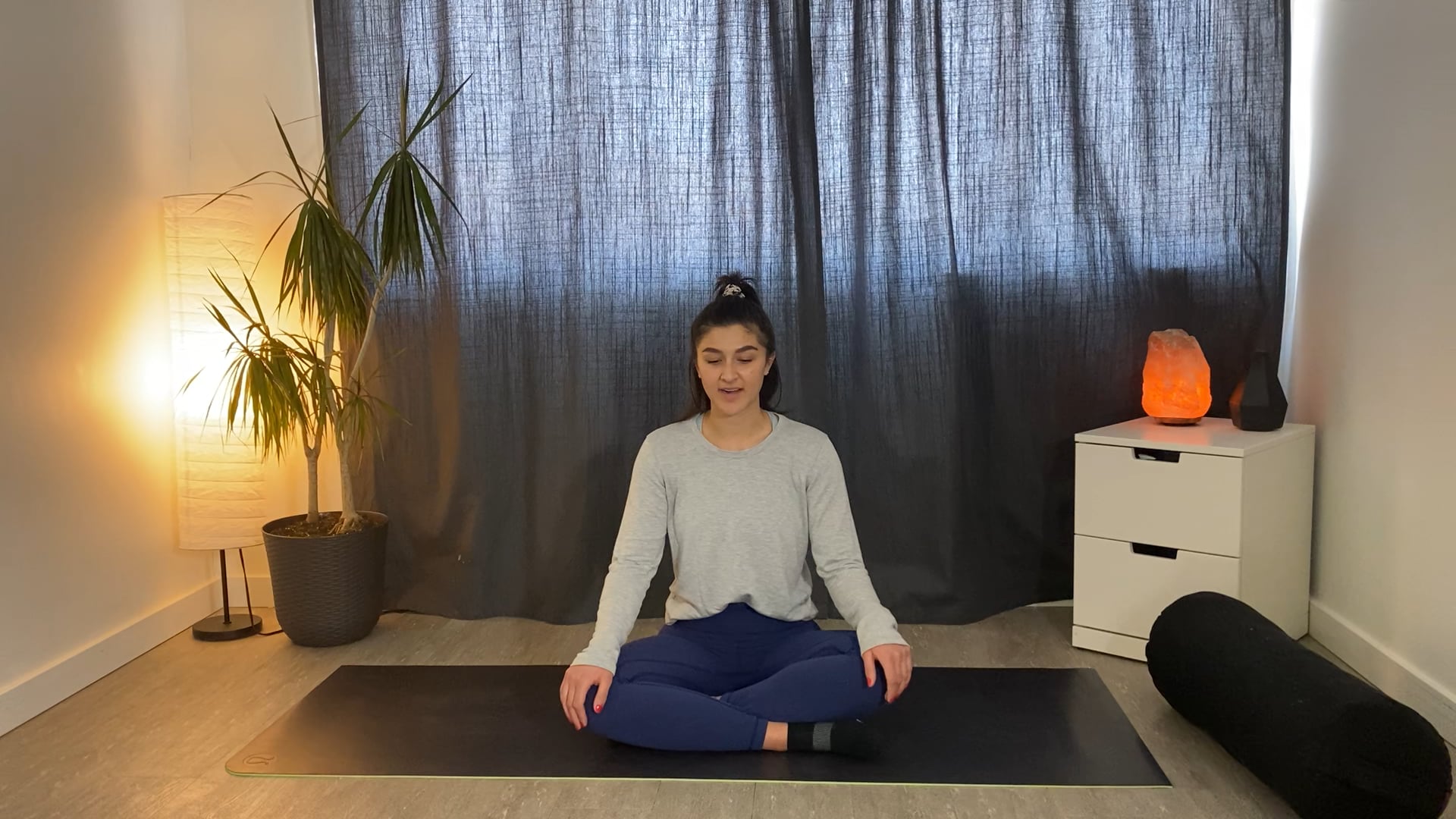 Maryanne | 20 min | Nightly Stretch