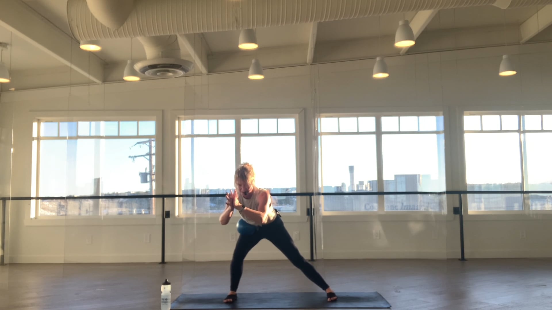 Rochelle | 40 min | Barre