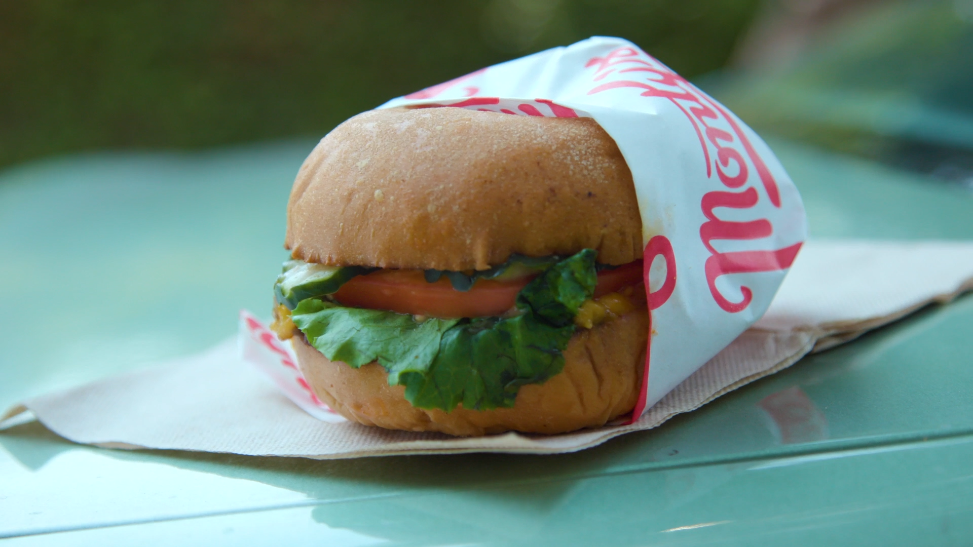 Keith Finds The Best Burger EVER • Tailgate Debate